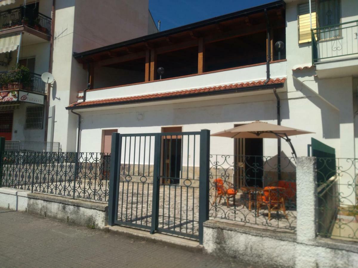 Appartamento Mary&Bi Scalea Esterno foto